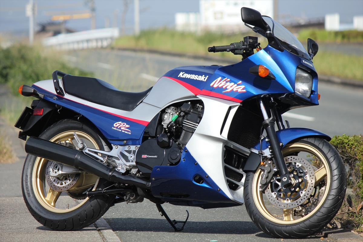 GPZ900R A16